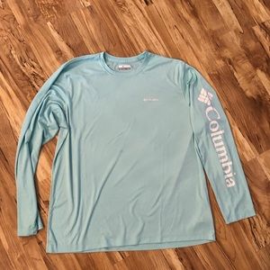 Men’s Columbia shirt